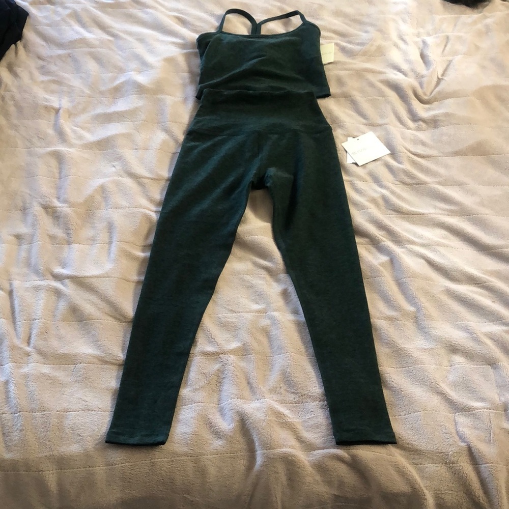 Brand new with tags, Beyond Yoga two piece outfit in forest green
